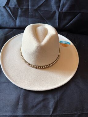 New PUGS Womens Ivory Wide-Brim Felt Hat with Gold Chain Trim